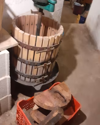 torchio per uva + botte
