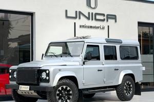 Land Rover Defender 110 2.2 TD4 SE 122 CV SW 7 POS