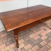 Tavolo in noce allungabile