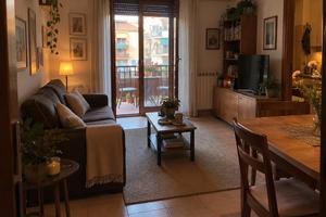Bilocale con balcone e cantina a Seregno