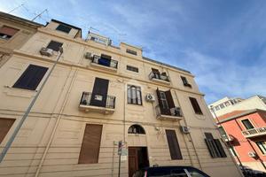 4 LOCALI A REGGIO DI CALABRIA