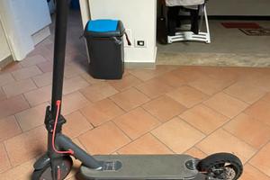 Monopattino elettrico Aovopro es80