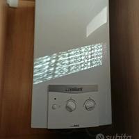 SCALDABAGNO A GAS VAILLANT COME NUOVO 