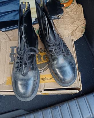 Dr. Martens 41