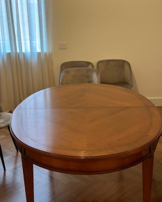 Tavolo ovale da pranzo stile antico