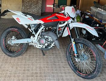 Husqvarna WRE 2013 motore 30h
