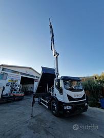 Iveco Eurocargo 180E32 K gru e ribaltabile