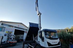 Iveco Eurocargo 180E32 K gru e ribaltabile