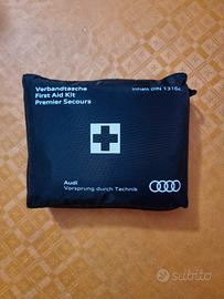 AUDI Kit Primo Soccorso Din 13164 Originale NUOVO