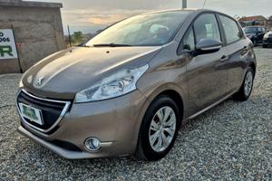 Peugeot 208 1.2 benzina 82 CV 5 porte