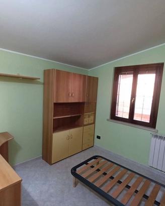 Pomezia quadrilocale arredato con terrazzo/giardin