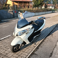 Scooter bianco