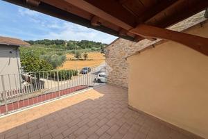 VILLA A SCHIERA A CERMIGNANO