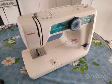 Macchina Da Cucire Toyota DB162 RS2000 Con Pedale