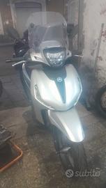 Piaggio Beverly 400 - 2023