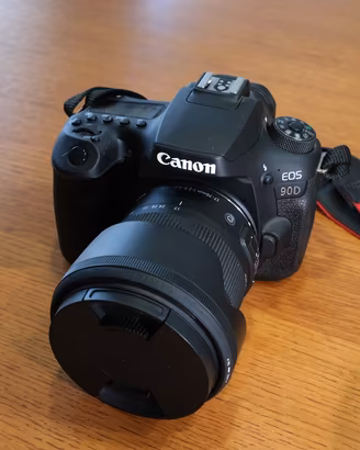 Canon eos 90D + Sigma 17-70 f 2.8-4 DC