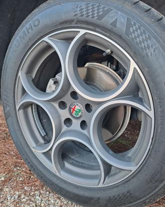 Cerchi 19 Alfa Stelvio Gomme 235/55 19 - 101Y
