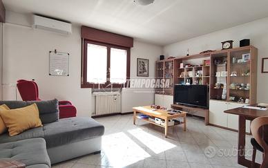 APPARTAMENTO CON AMPIO TERRAZZO ABITABILE E GARAGE