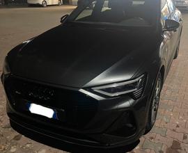 Audi Q8 E-Tron Sportback S quattro