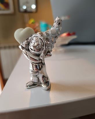 statuina: folletto con cuore