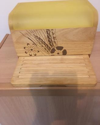 Portapane e altro per la casa