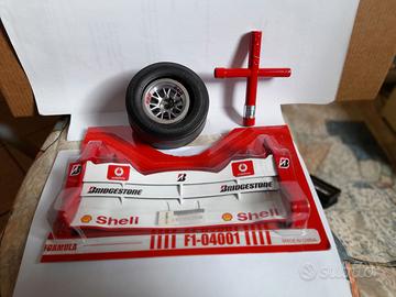 Ferrari Formula Uno tris  per la  costruzione 1/7-