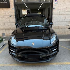 Porsche Macan 2.0 Benzina 245cv