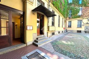 NEGOZIO A TORINO