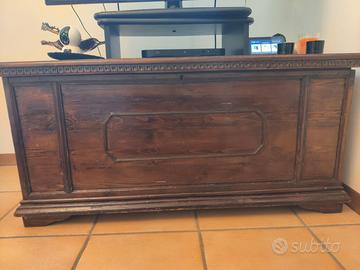 Cassapanca baule in legno