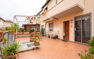 Appartamento ampio giardino e ingresso indipendent