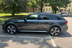 Audi A4 allroad 2.0 tdi Identity Contrast  204cv