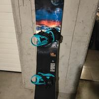 Tavola da snowboard Libtech con attacchi Union 
