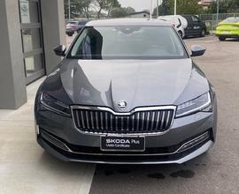 SKODA Superb 2.0 TDI EVO 200 CV SCR DSG 4x4 Laurin