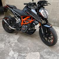 KTM duke 125