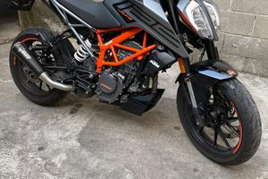 KTM duke 125