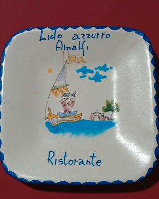 piatto decorativo in ceramica 