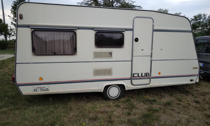 Roulotte burstner modello club