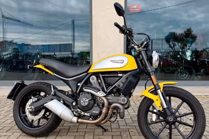 DUCATI SCRAMBLER KM 16931 ANTICIPO DEL 50%+MINI RA