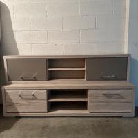 Mobile moderno da salotto color rovere chiaro