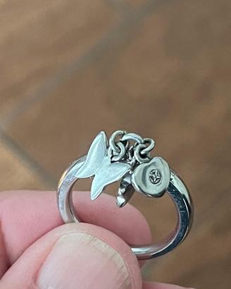 Anello con charms