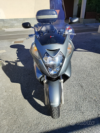 Honda silver Wing 600