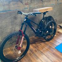 ENDURO MTB Lapierre spicy team 2025 top di gamma