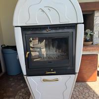 Stufa a legna piazzetta