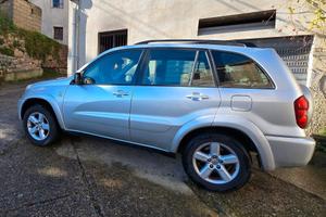 toyota Rav 4 anno 2004