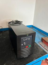 UPS 3000VA
