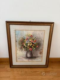 Battiati: Grande mazzo di fiori in vaso metallico