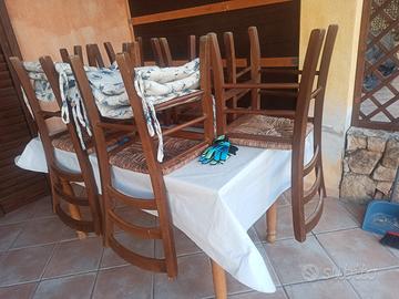 € 100 Budoni tavolo in legno estendi con sei sedie