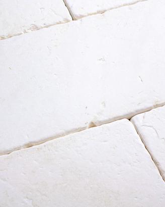 Biancone in Pietra di Trani da Rivestimento e Pav