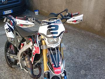 SUZUKI VALENTI SM 50