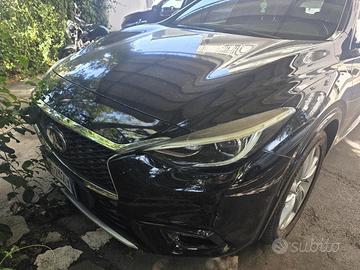 Infiniti Q30 1.5d Premium - 2017 - 109.000 km